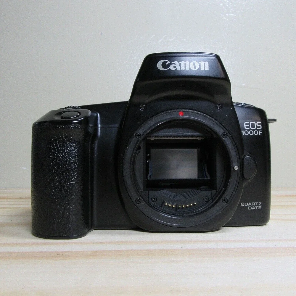 Canon EOS 1000F Quartz‎ Date 35mm film SLR Camera Untested Body is clean